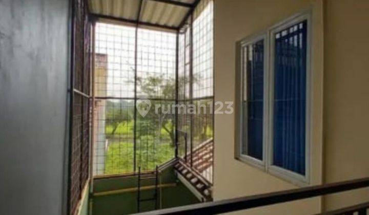 Dijual rumah 2 lantai di Citra Raya Cikupa bundaran 3 2