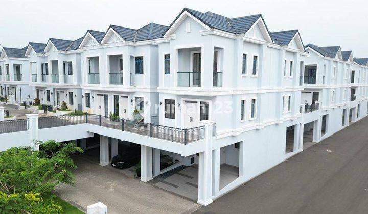 Rumah 3 Lantai Type F Di Lavon Swancity 2