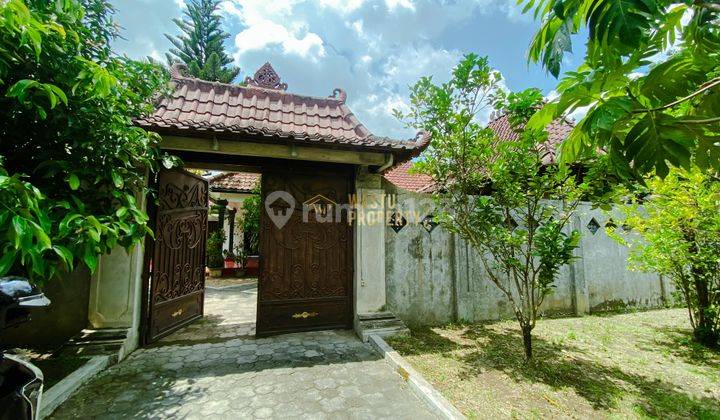 Rumah Villa Tanah Super Luas Private Pool Dekat Stadion Maguwo 2