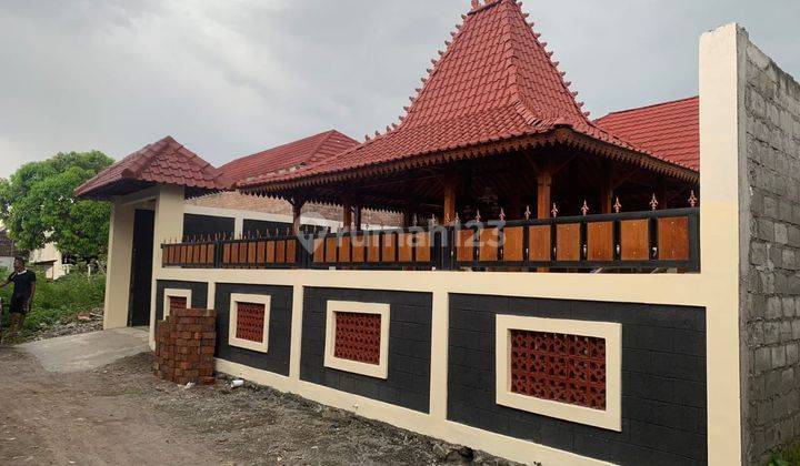 Rumah Joglo di Mlati Sleman Dekat Hotel Hyatt Jogja, Tanah Luas 1