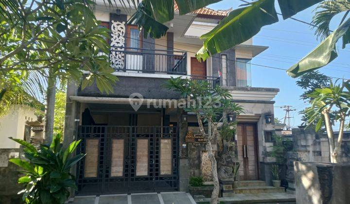 Nice and Comfortable Villa House for Sale Near Poltekpar Bali 1