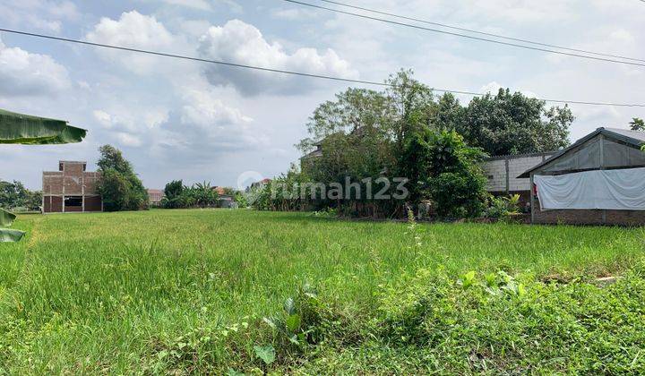 DI JUAL TANAH LUAS LOKASI STRATEGIS DEKAT KAMPUS ISI 2