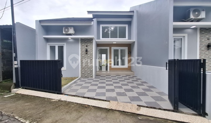 Affordable House, Ready to Live In, Close to Pamella 7 Supermarket in Purwomartani