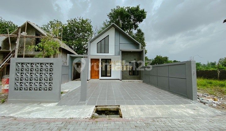 AFFORDABLE HOUSE WITH LARGE LAND EASY PAYMENT SCHEME LOW DOWN PAYMENT NEAR UII AFFORDABLE HOUSE WITH LARGE LAND EASY PAYMENT SCHEME LOW DOWN PAYMENT NEAR UII