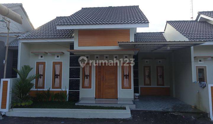 Rumah Murah Siap Huni, Dalam Cluster Dekat Sekolah Budi Mulia 2