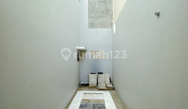 RUMAH MEWAH LOKASI PREMIUM DI BABARSARI 2