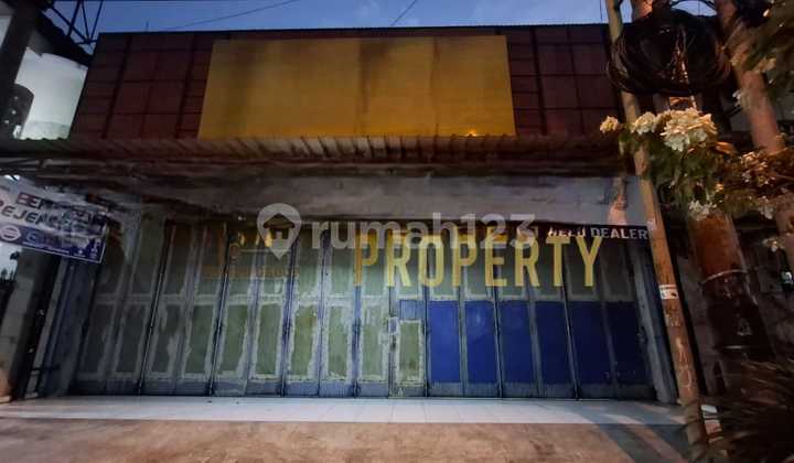 STRATEGIC BUSINESS SPACE IN THE HEART OF JOGJA CITY NEAR TOURIST AREA STRATEGIC BUSINESS SPACE IN THE HEART OF JOGJA CITY NEAR TOURIST AREA