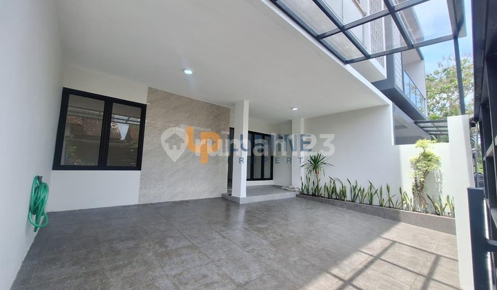 RUMAH BARU 2 LANTAI 4 KAMAR TIDUR DEKAT PASAR KOLOMBO JAKAL 2