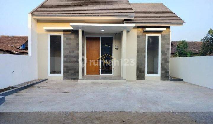 RUMAH BARU, MINIMALIS MODERN DEKAT CANDI SAMBISARI 1