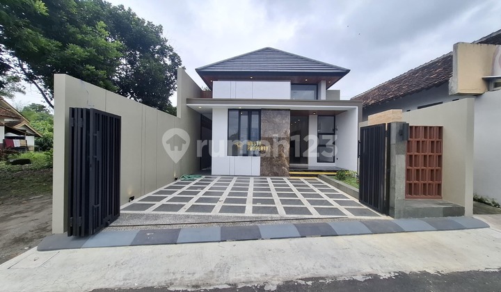 Ready-to-Occupy House East of Kaliurang Road KM 10, 5 Minutes to Gentan Market