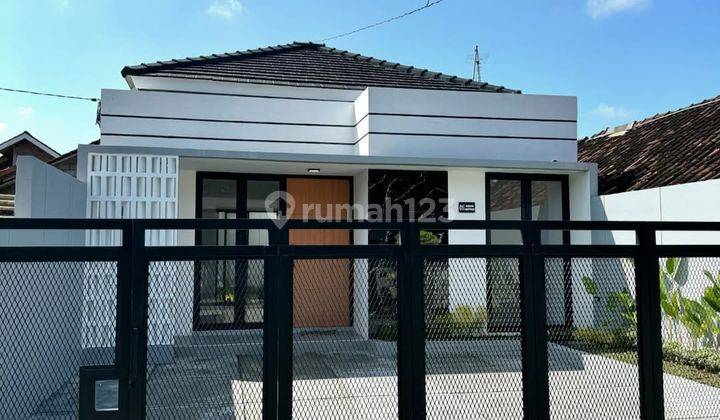 RUMAH BARU & SIAP HUNI DI KOTA SLEMAN DEKAT MALL SCH 1