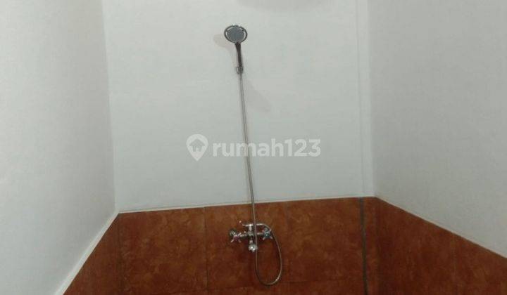 Rumah 2 Unit Kosongan 2 Kamar Pool Lokasi Sedap Malam  10