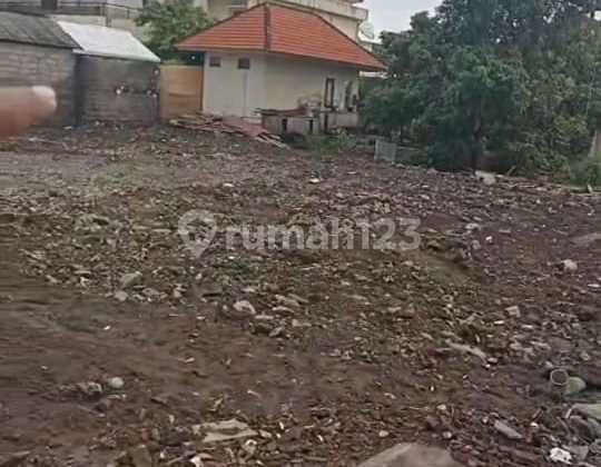 Lahan Jual Luas 1 Are Posisi Hook Hadap Barat Lokasi Renon 1,350