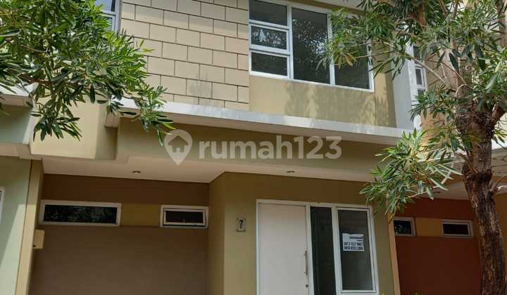 Shm Cluster Virginia House, Gading Serpong. Shm Cluster Virginia House, Gading Serpong.