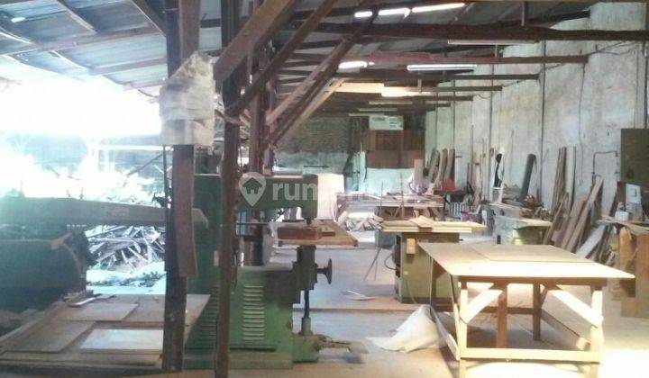 Gudang Furniture Siap Pakai 2