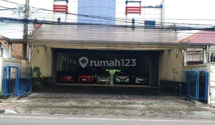 Showroom Siap Pakai di Raya Jenggolo Sidoarjo 1