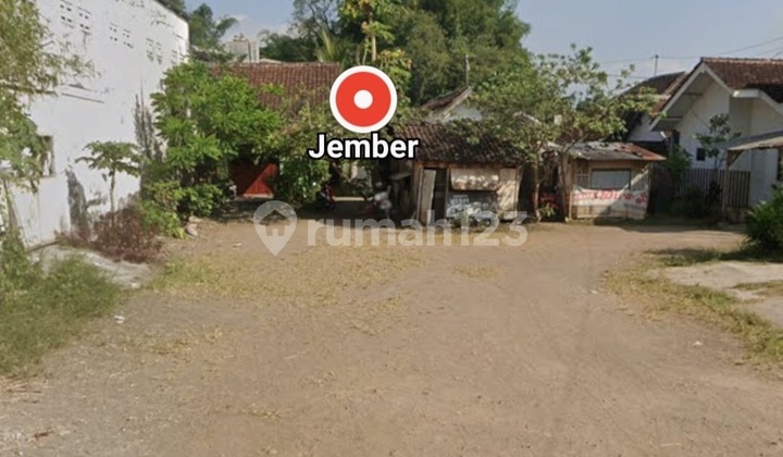 For Quick Sale: Land on Jember's Letjen Suprapto Street For Quick Sale: Land on Jember's Letjen Suprapto Street