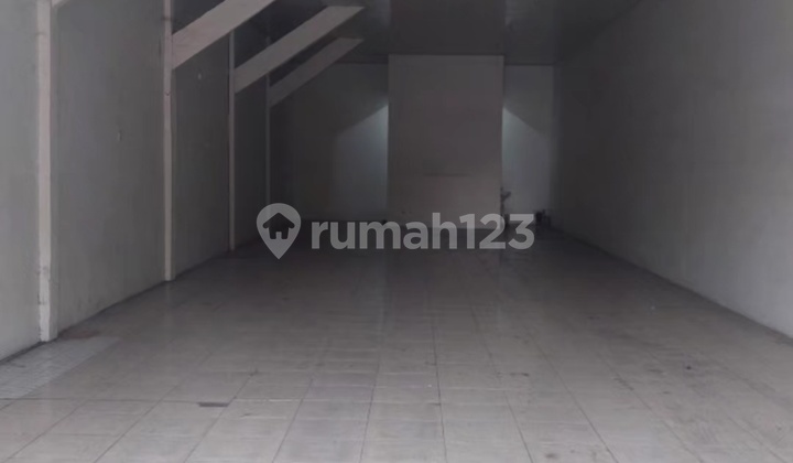 For Rent, Ready-to-Use Shop House on Raya Mastrip Surabaya 2