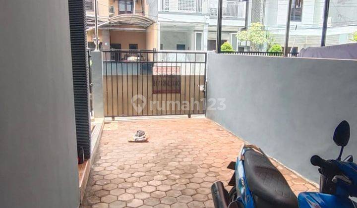 Rumah Siap Huni Di Lebak Indah Regency 2