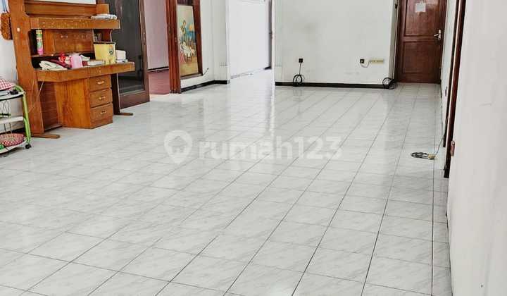 Jual Rumah Dharmahusada Indah Tengah
