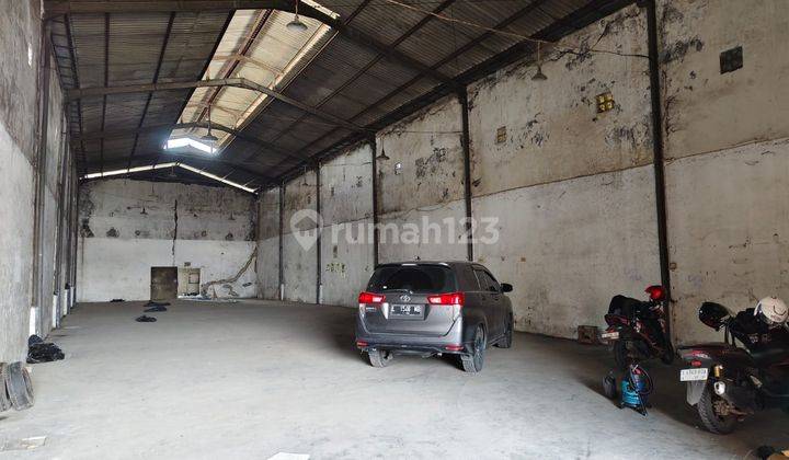Gudang Siap Pakai Di Raya Kletek 2