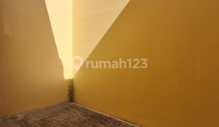 Rumah Siap Huni Moca Verbana Dian Istana Surabaya Barat 2