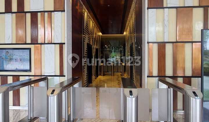 Tinggal Bawa Koper ke Soho Skyloft C W Surabaya Barat 1