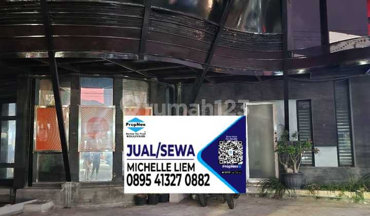 Medium Commercial Building in the City Center of Surabaya, Indragiri Medium Commercial Building in the City Center of Surabaya, Indragiri