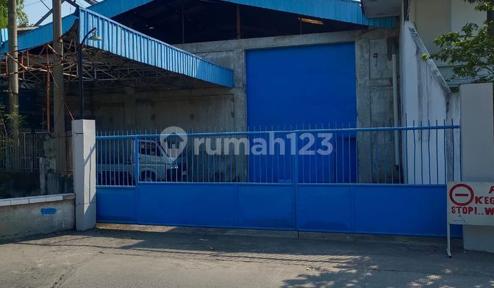 Land for Sale with Warehouse Bonus in Driyorejo, Gresik
