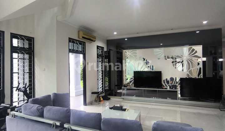 Rumah Pakuwon Indah Selangkah ke Pakuwon Mall