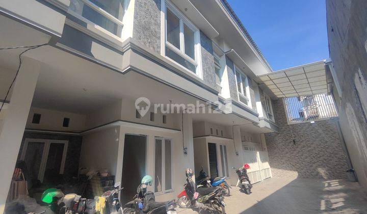 Rumah 2 Lantai Modern Minimalis Ploso Timur Surabaya 1