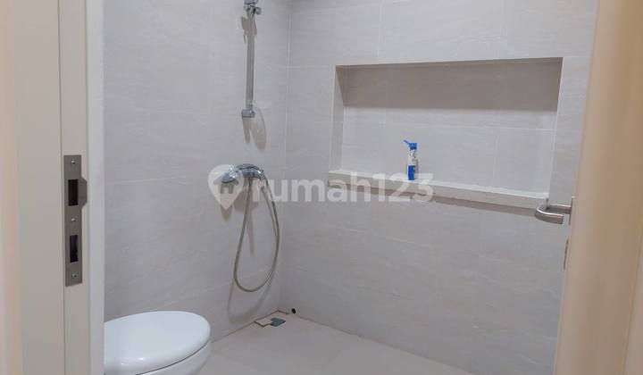 For Sale Villa Vallensia Pakuwon Indah Minimalist 2