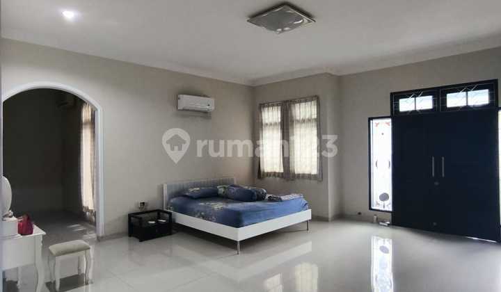 Rumah Pakuwon Indah Selangkah ke Pakuwon Mall 2