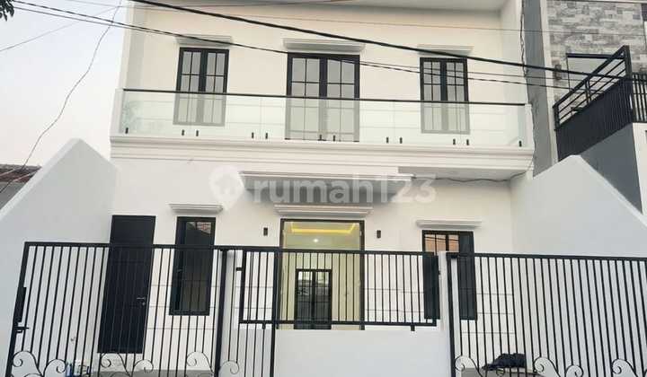 For Sale: Ready-to-Occupy House in Babatan, Kenjeran Beach For Sale: Ready-to-Occupy House in Babatan, Kenjeran Beach