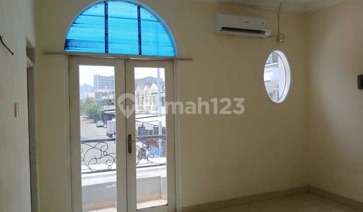 Taman Palem Cluster Malibu House 6 x 18 Meters Ready to Live In Semi-Furnished Taman Palem Cluster Malibu House 6 x 18 Meters Ready to Live In Semi-Furnished