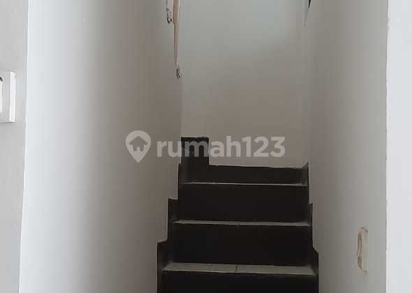 1.5-Story House on West Sindangsari Street, Kebon Kopi, Cimahi 2