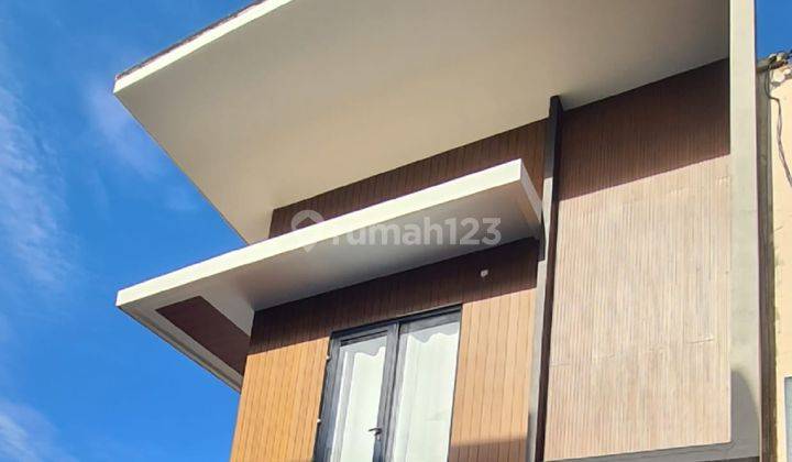 Rumah Lux Dalam Komplek Full Furnished di Gegerkalong 2