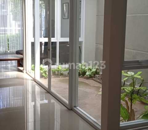 rumah modern nyaman di komplek ekslusif cigadung 2