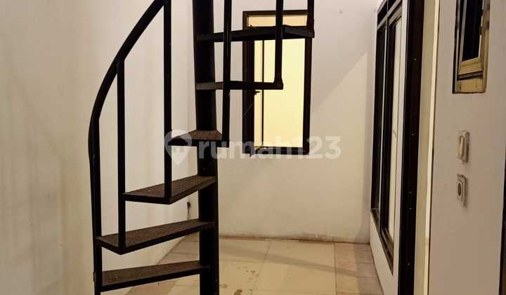 Dijual Rumah Strategis di Sayap Pasteur Cluster One Gate System