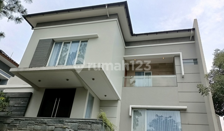 Rumah Representatif Di Lingkungan Unggulan Kota Baru Parahyangan Rumah Representatif Di Lingkungan Unggulan Kota Baru Parahyangan