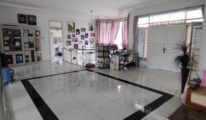 Rumah Dijual Terawat 2 Lantai di Setra Indah 1