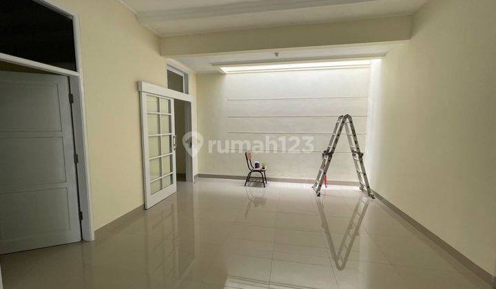 Dijual Rumah Modern Siap Huni di Daerah Sarijadi 1