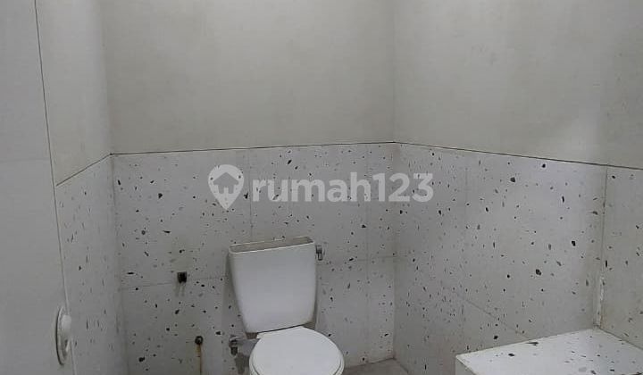 For Rent: Office Space/Coffee Shop in Lodaya Area