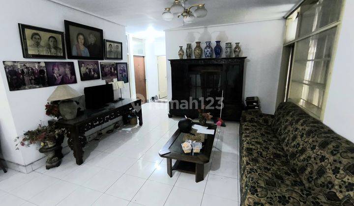 Rumah Kos Terawat Nyaman Strategis di Sayap Sudirman