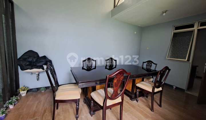 rumah modern nyaman 2 lantai di kota baru parahyangan 2