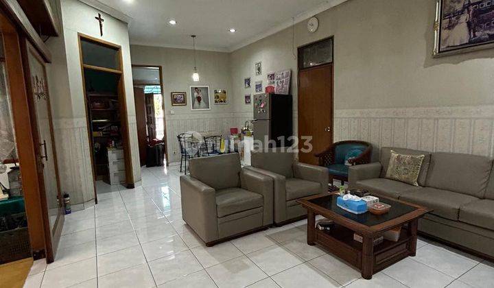 Rumah Cantik Minimalis Siap Huni di Singgasana Pradana 1