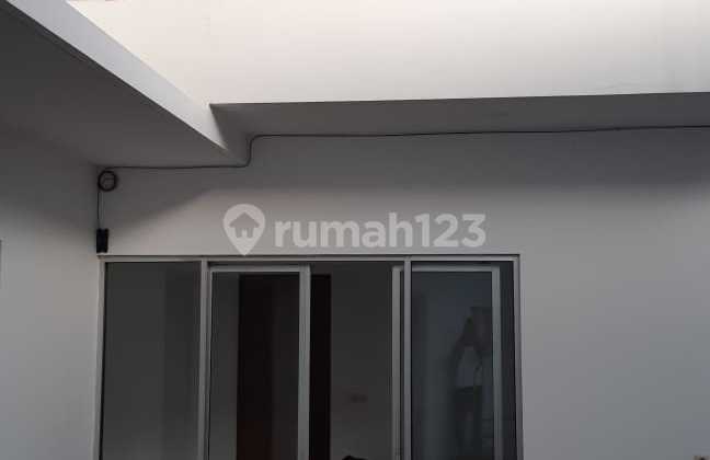 For Sale/For Rent: 2-Story House in Complex at Istana Regency 2