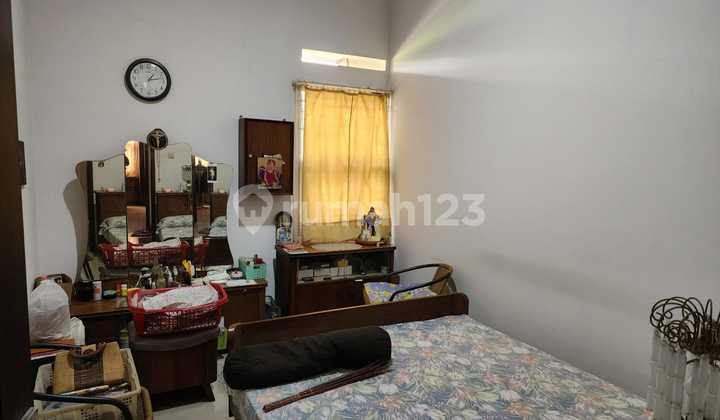 Ready-to-Occupy House in Kopo Permai Bandung, Well-Maintained. 2