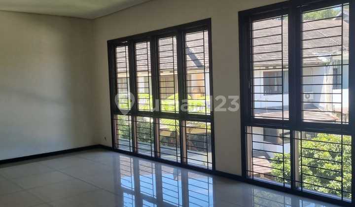 Jual Rumah Mewah Setraduta Bandung 2