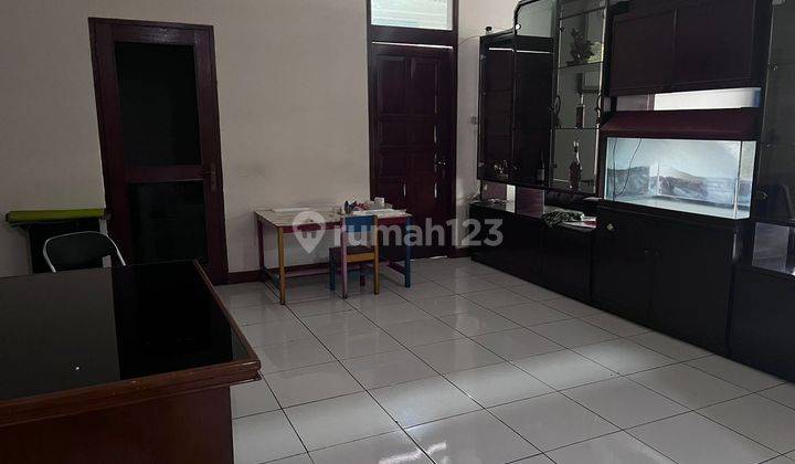 Rumah Mewah Lux di Tengah Kota Daerah Malabar 1